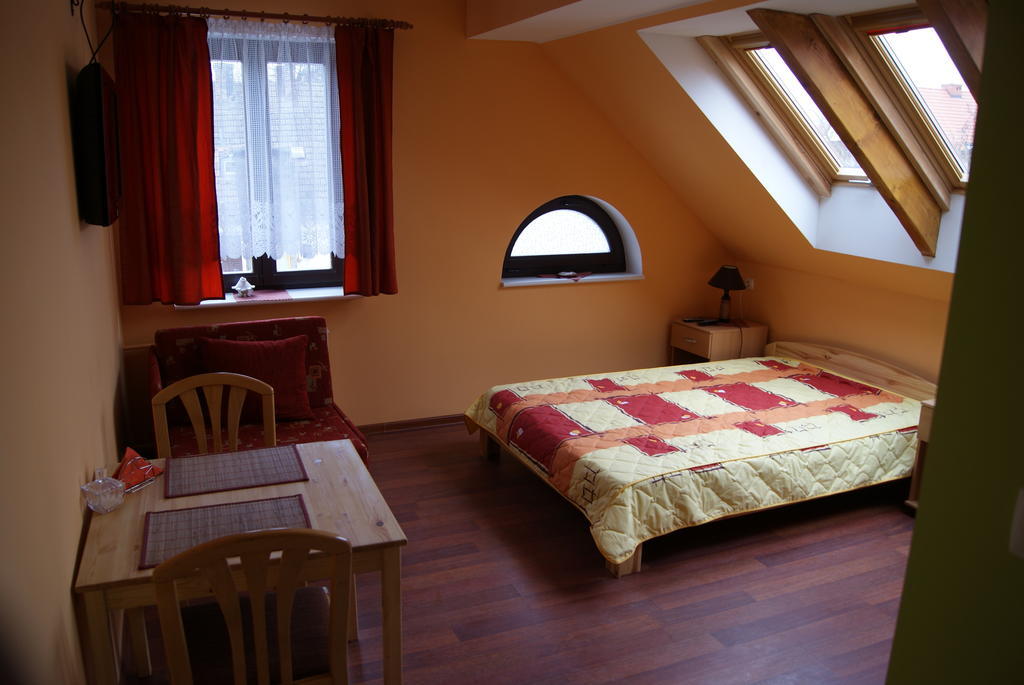 Apartamento Domowe Zacisze Ustka Habitación foto