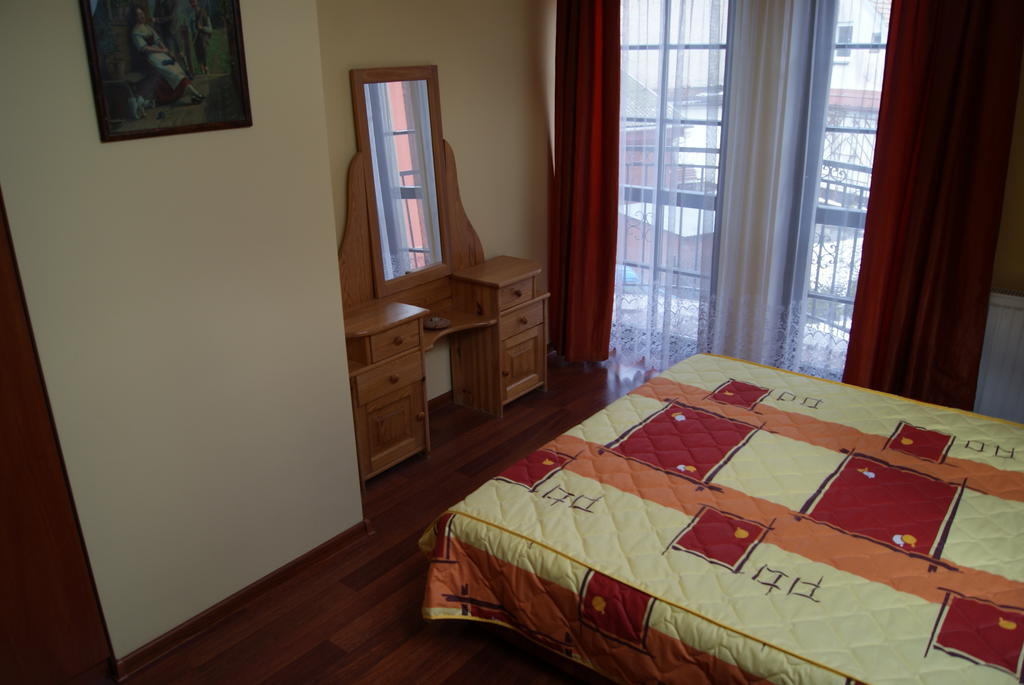 Apartamento Domowe Zacisze Ustka Habitación foto